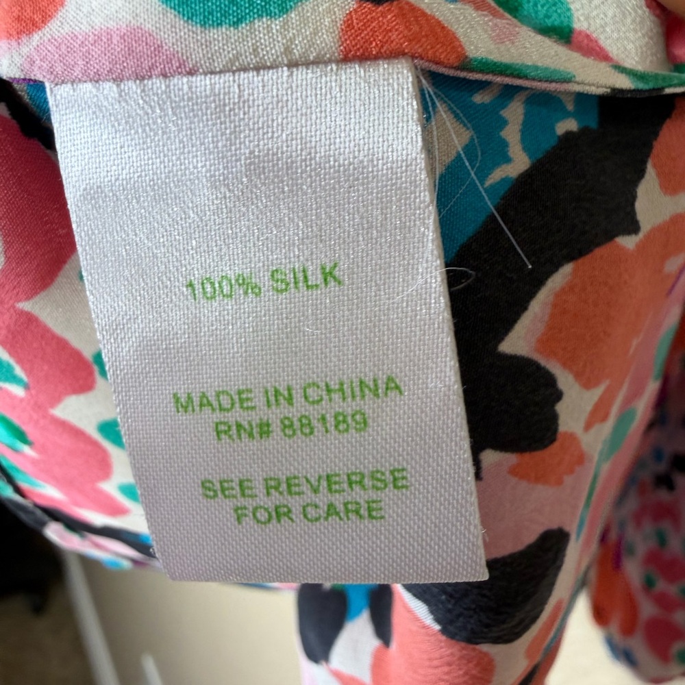 Lilly Pulitzer Pink and Blue Abstract Blouse - Picture 8 of 8